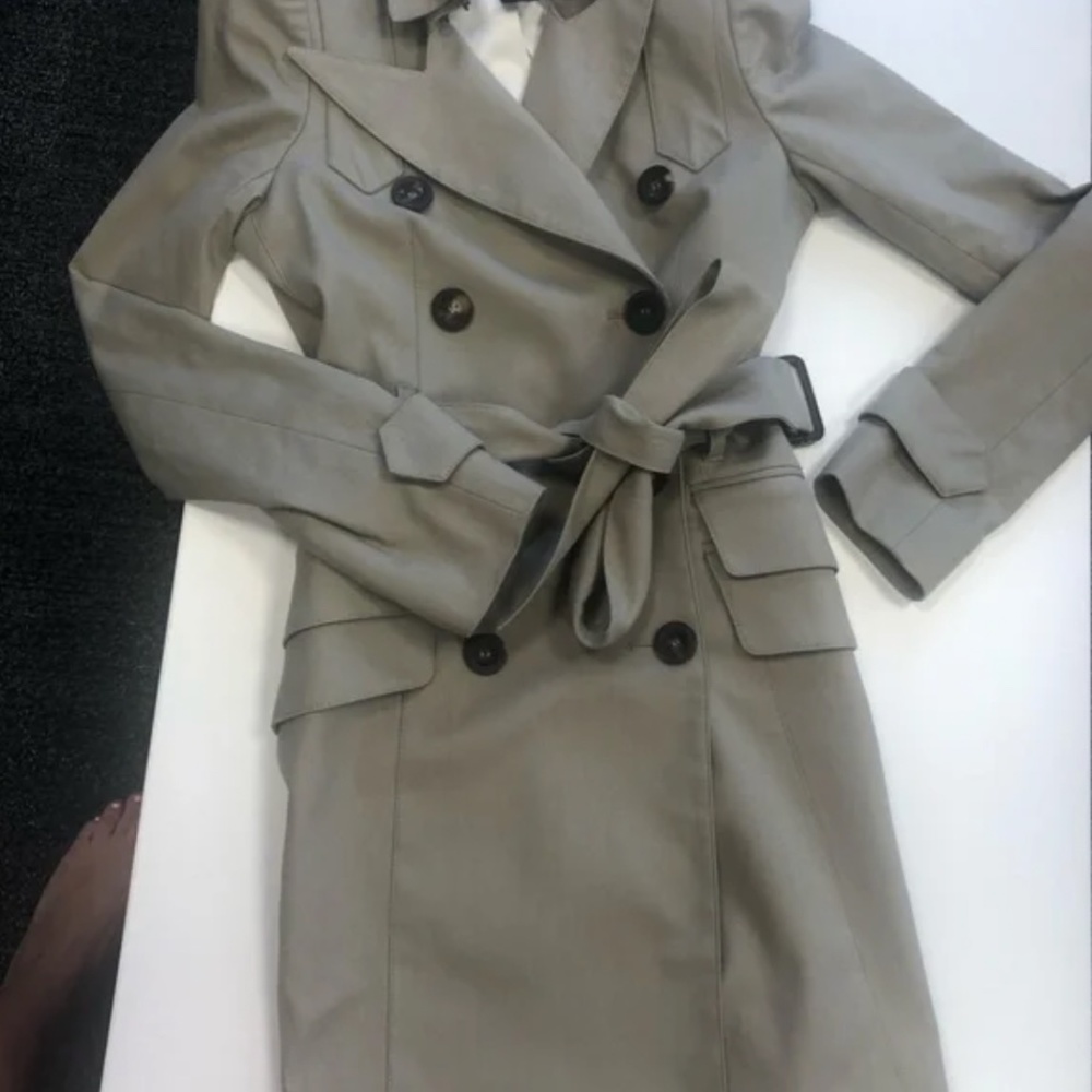 Smythe Trench Coat - Size 6